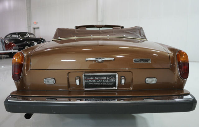 Rolls-Royce Corniche 1973 image number 26