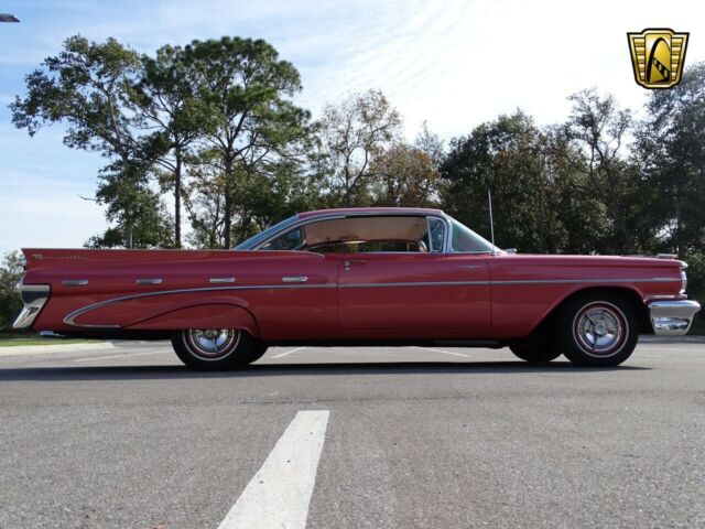 Pontiac Bonneville 1959 image number 22