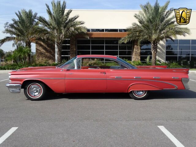 Pontiac Bonneville 1959 image number 33