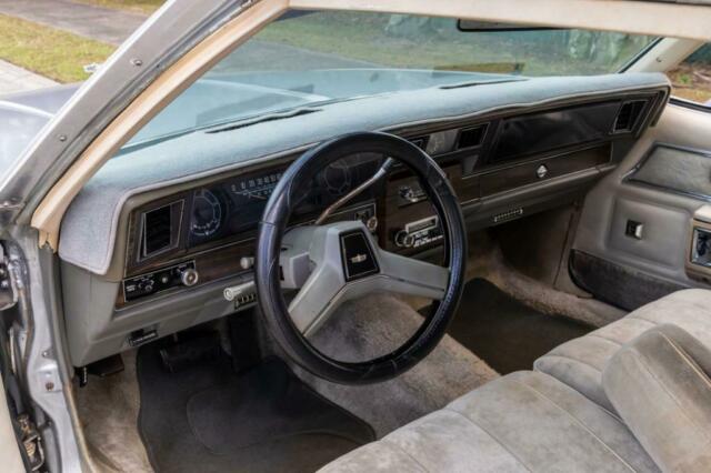 Chevrolet Caprice Landau 1979 image number 15