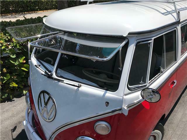 Volkswagen Bus/Vanagon 1970 image number 1