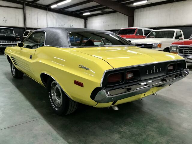 Dodge Challenger 1973 image number 2