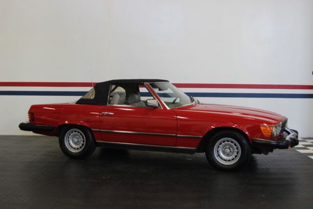 Mercedes-Benz SL-Class 1978 image number 10