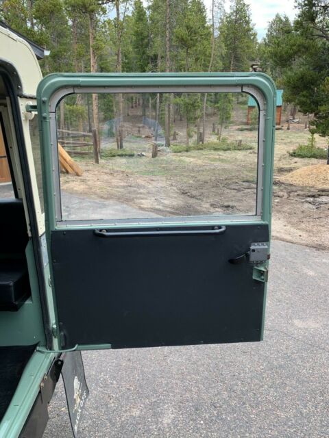 Land Rover IIA 1971 image number 20