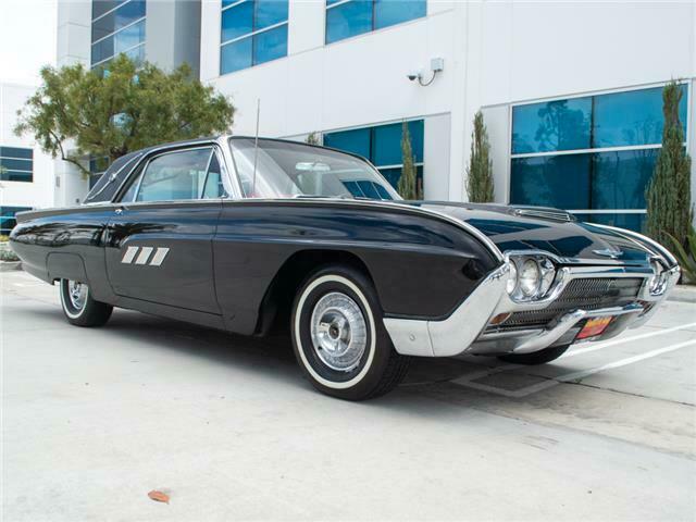 Ford Thunderbird 1963 image number 1