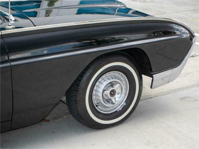 Ford Thunderbird 1963 image number 13