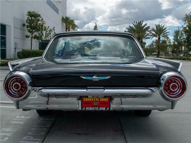 Ford Thunderbird 1963 image number 32