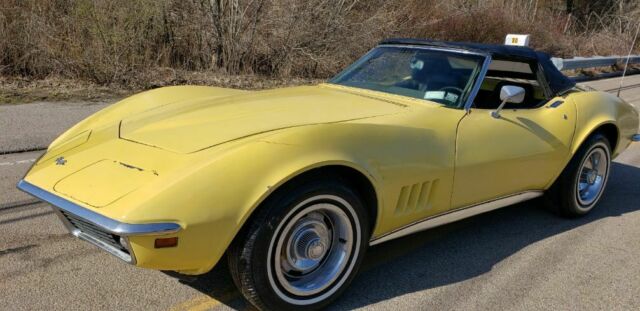 Chevrolet Corvette 1969 image number 16