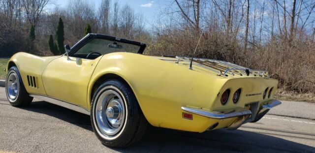 Chevrolet Corvette 1969 image number 19