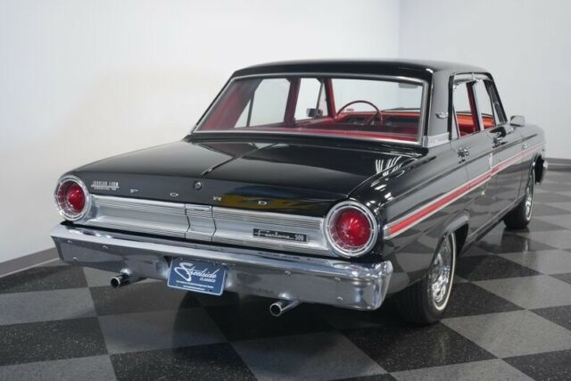 Ford Fairlane 1964 image number 12