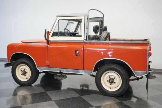 Land Rover Series III 1972 image number 8