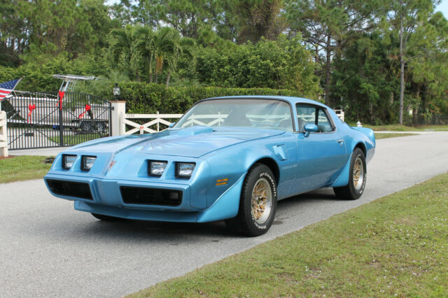 Pontiac Firebird 1979 image number 3