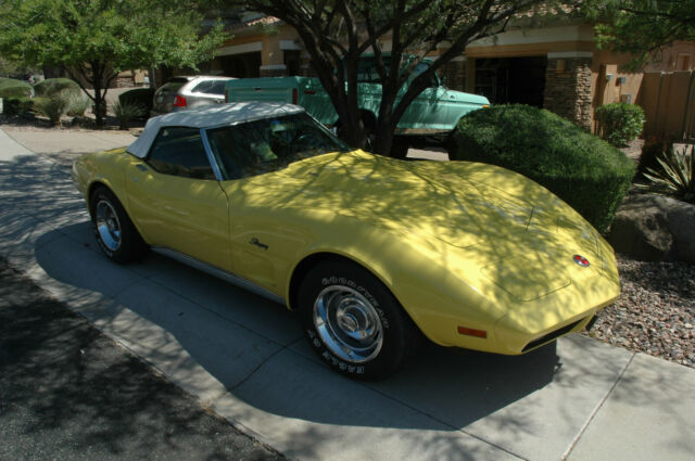 Chevrolet Corvette 1974 image number 2