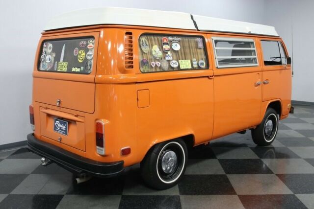 Volkswagen Bus/Vanagon 1973 image number 37