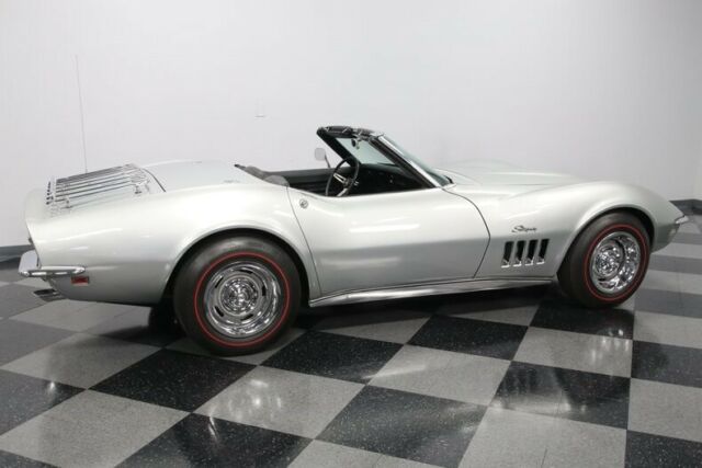 Chevrolet Corvette 1968 image number 14