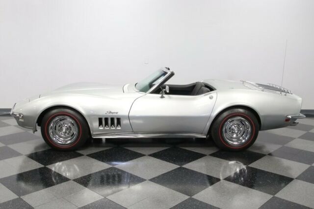 Chevrolet Corvette 1968 image number 2