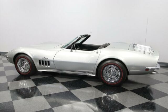 Chevrolet Corvette 1968 image number 8