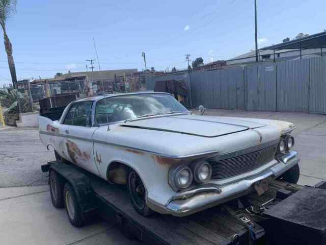 Chrysler Imperial 1961 image number 22