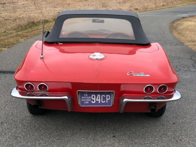 Chevrolet Corvette 1962 image number 19