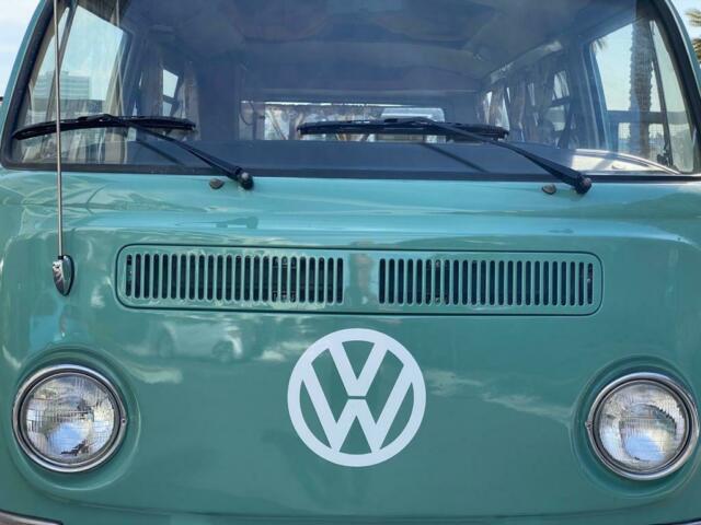 Volkswagen Bus/Vanagon 1970 image number 29