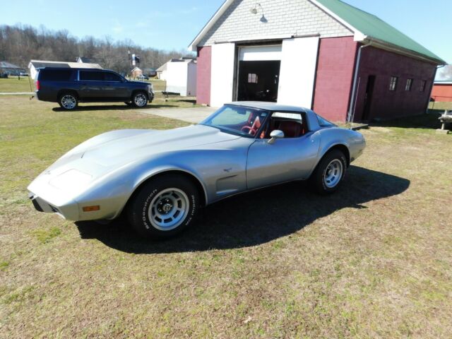 Chevrolet Corvette 1979 image number 21