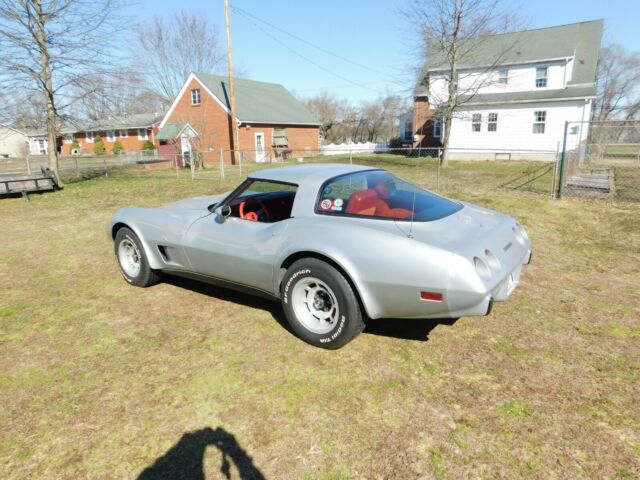 Chevrolet Corvette 1979 image number 23