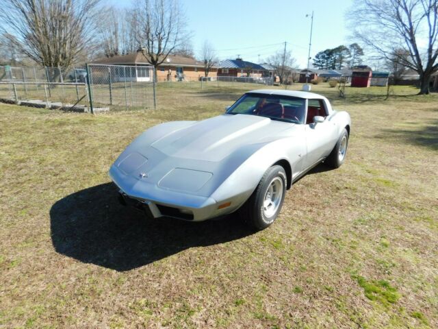 Chevrolet Corvette 1979 image number 25