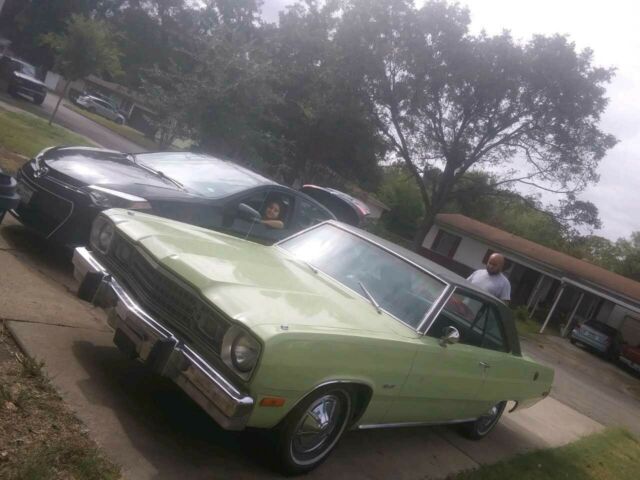 Plymouth Scamp 1973 image number 1