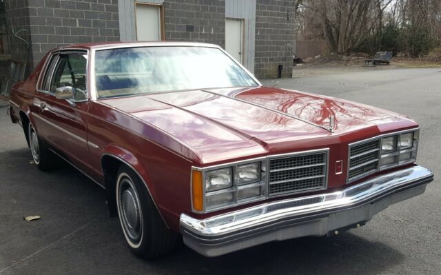 Oldsmobile Delta 88 1978 image number 0