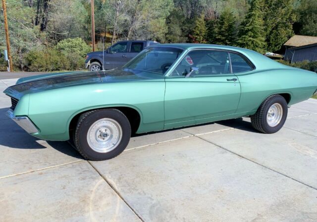 Ford Torino 1971 image number 2