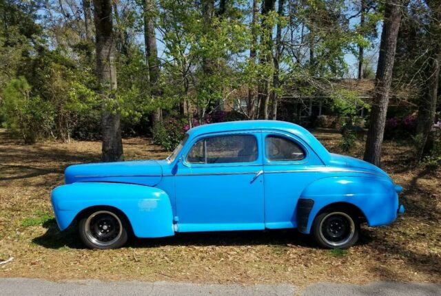 Ford Super Deluxe 1947 image number 0