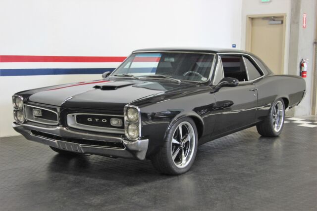 Pontiac Le Mans 1966 image number 27