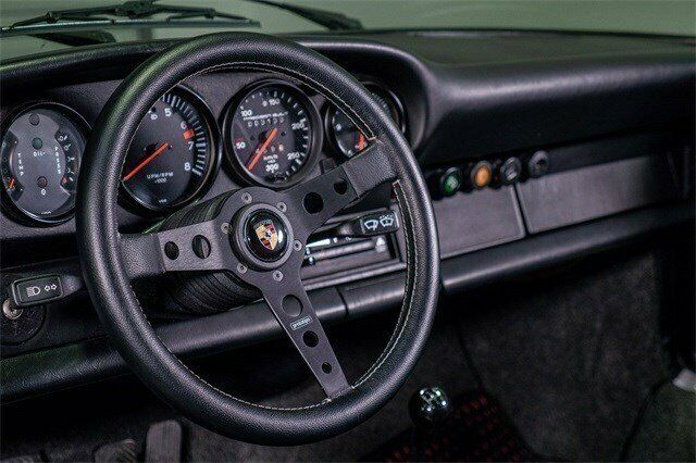 Porsche 911 1976 image number 23