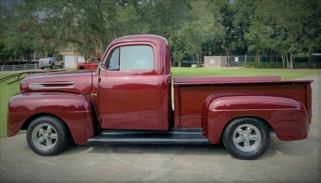 Ford F-100 1949 image number 2