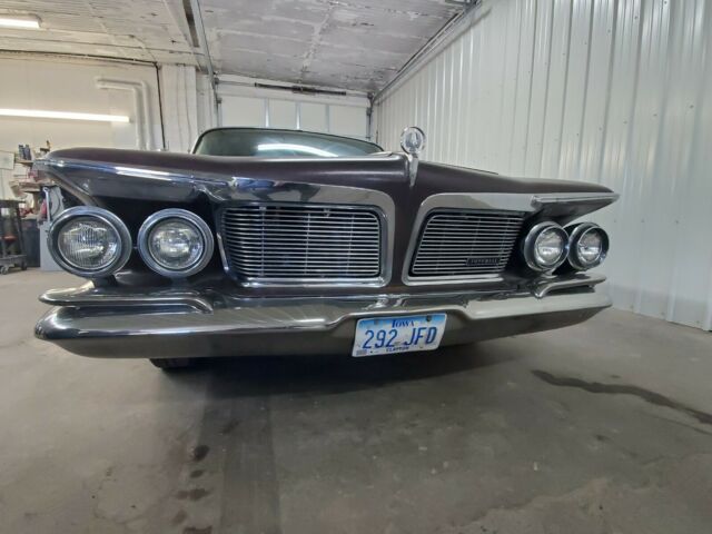 Chrysler Imperial Crown 1962 image number 2