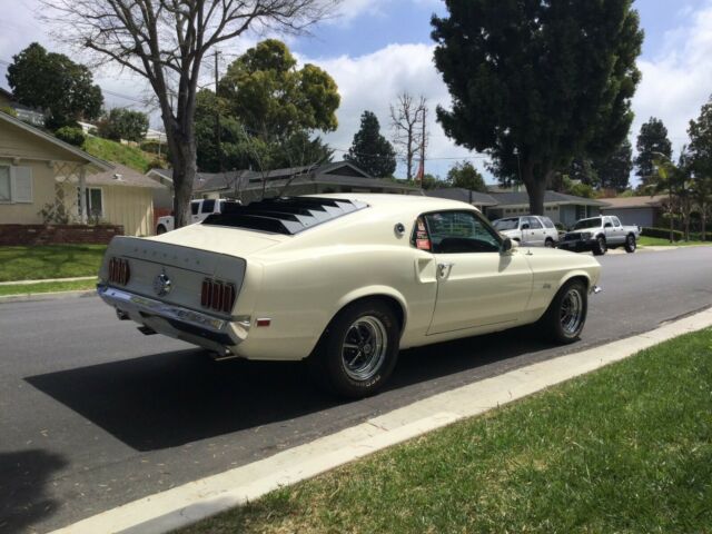 Ford Mustang 1969 image number 2