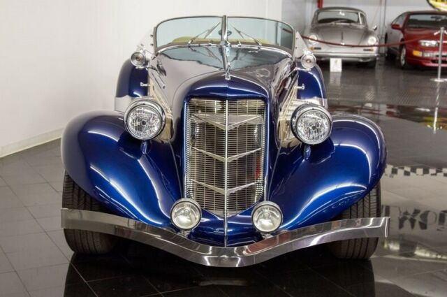 Cord 852 By Speedster Motorcar 1936 image number 2