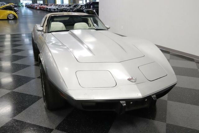 Chevrolet Corvette 1978 image number 18