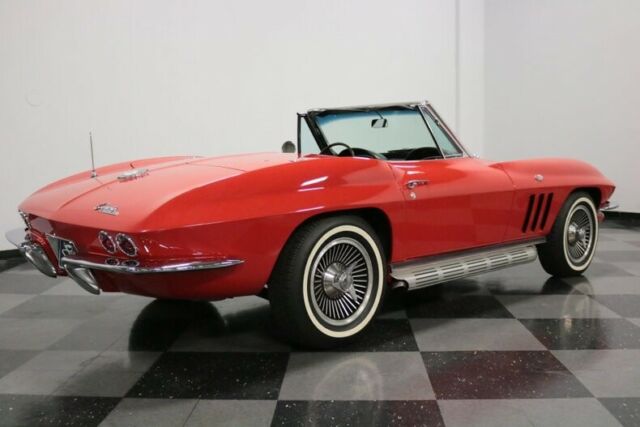 Chevrolet Corvette 1965 image number 13