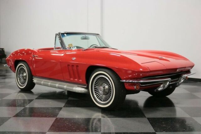 Chevrolet Corvette 1965 image number 17