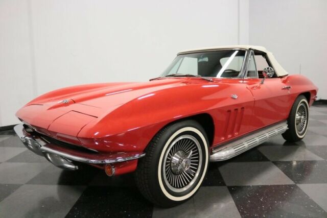 Chevrolet Corvette 1965 image number 23