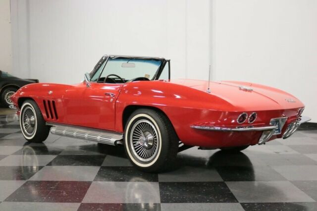 Chevrolet Corvette 1965 image number 33