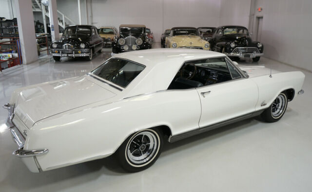 Buick Riviera 1965 image number 28