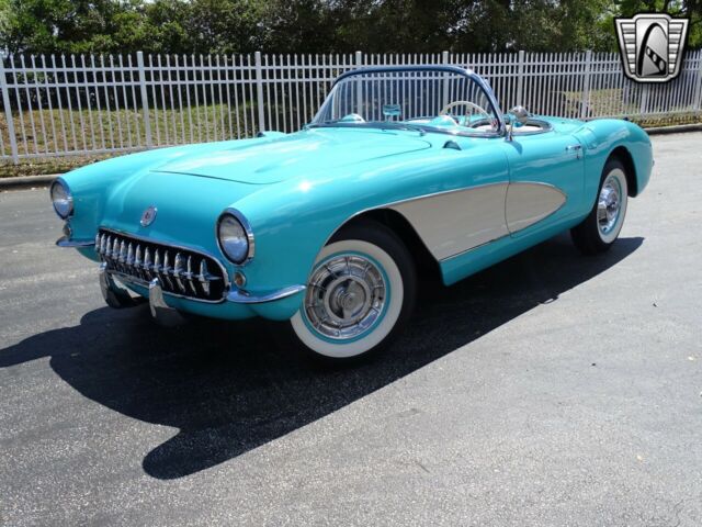 Chevrolet Corvette 1957 image number 18