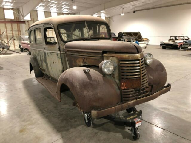 Chevrolet C10 Suburban 1940 image number 2