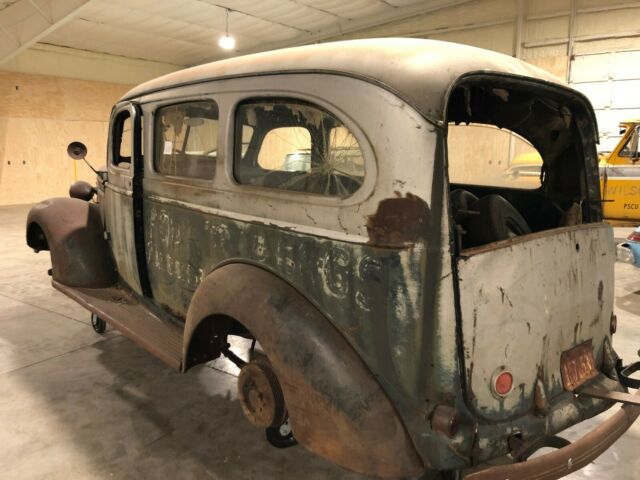 Chevrolet C10 Suburban 1940 image number 6