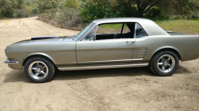 Ford Mustang 1966 image number 1