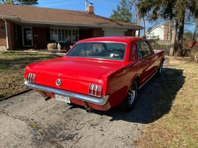 Ford Mustang 1965 image number 26