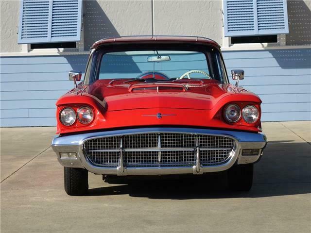 Ford Thunderbird 1960 image number 29