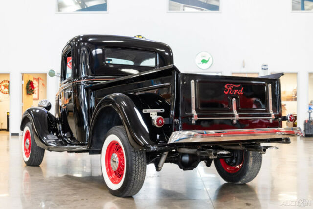 Ford Pick-Up Truck 1935 image number 3